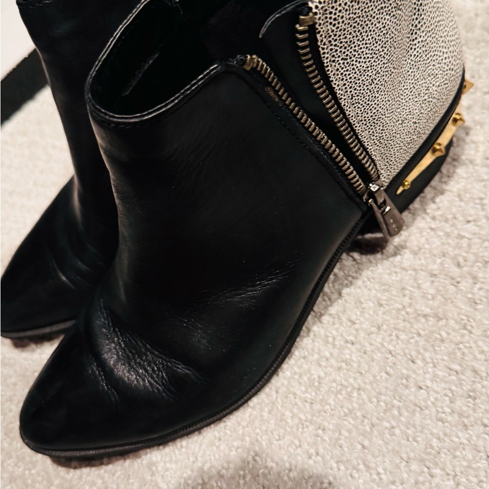 Circus by Sam Edelman Black and White Ankle Boots